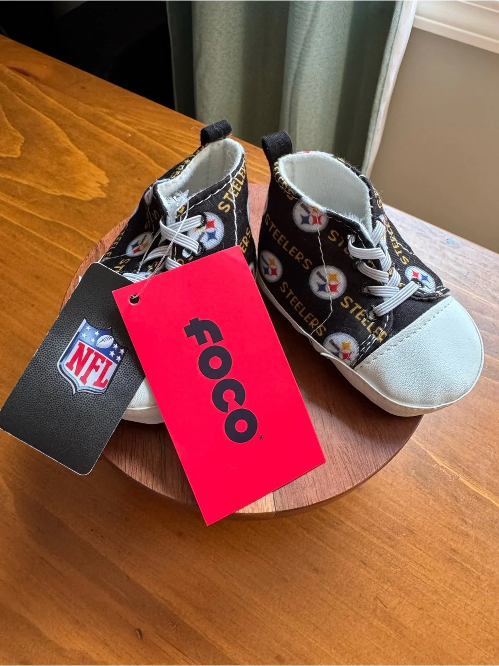 FOCO Pittsburgh Steelers Baby/Toddler Black Team Logo Shoes